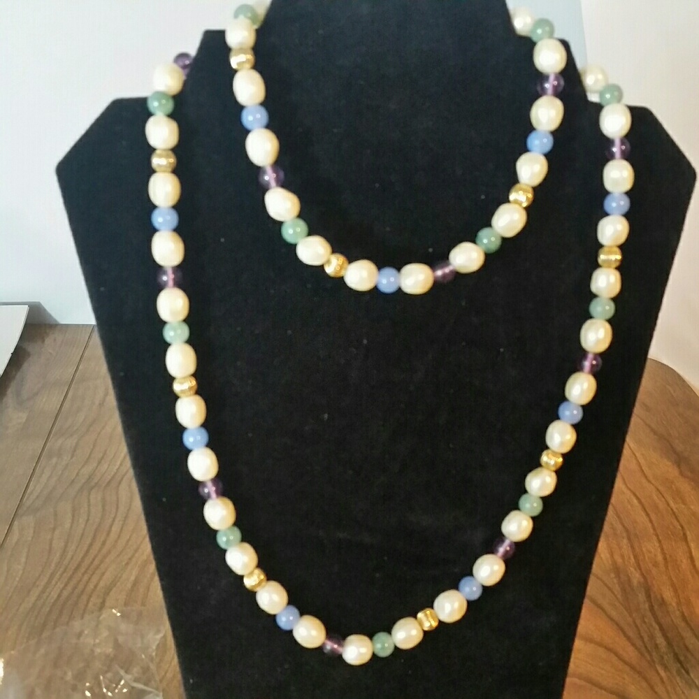 Bead necklace